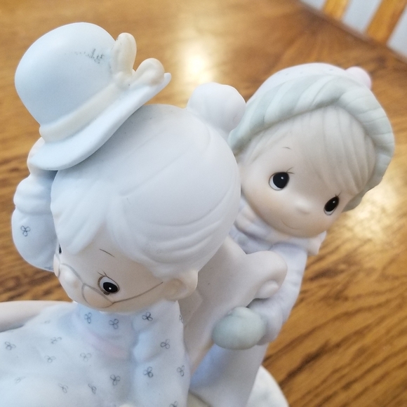 Precious Moments 1987 Oh What Fun It Is To Ride ceramic figurines - Picture 4 of 9